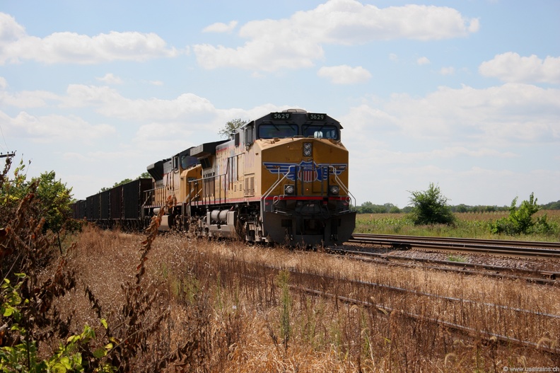 UP5629-AUG05-NELSON,IL.JPG