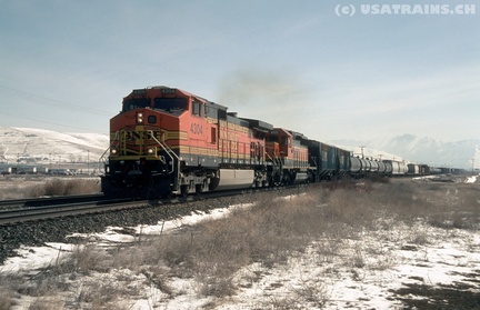 BNSF4304-MAR02-DE SMET,MT