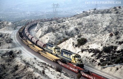 BNSF6712-OCT02-SUMMIT,CA