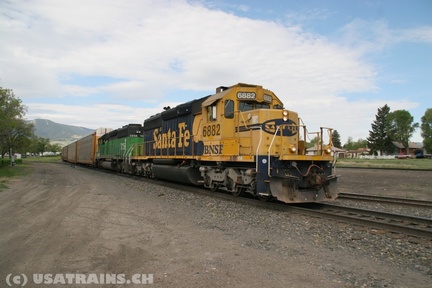 BNSF6882-MAY06-LIVINGSTON,MT