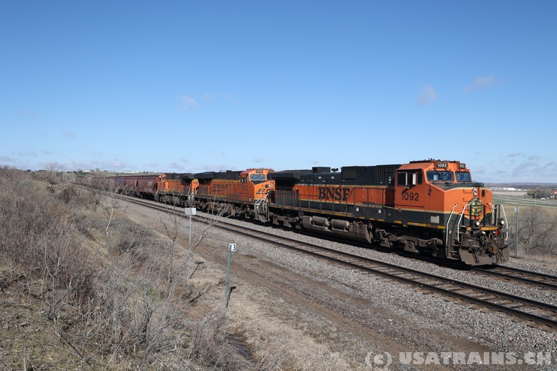 BNSF1092-MAY24-MINOT,ND.JPG