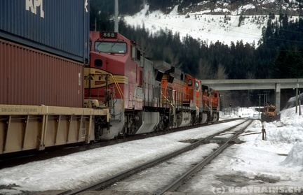 ATSF0868-MAR02-EAST SCENIC,WA