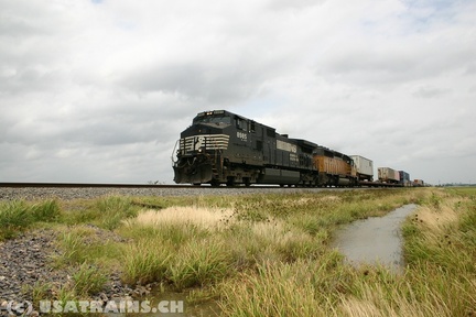 NS8985-MAY04-STUTTGART,AR