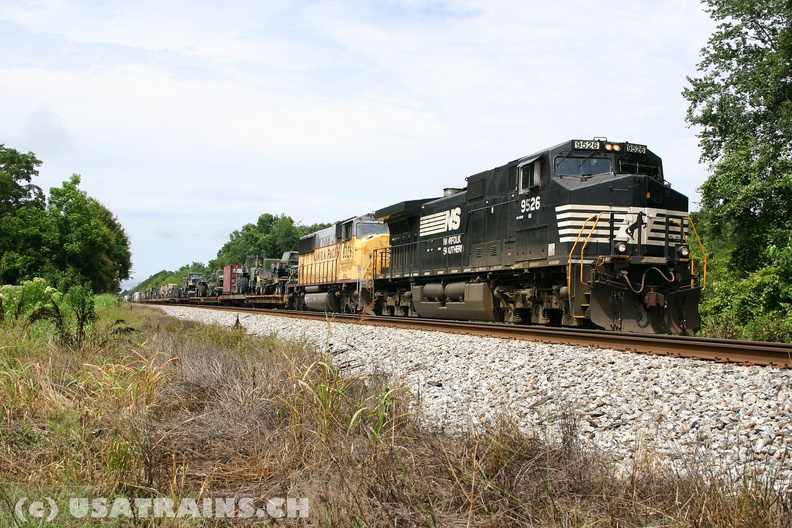 NS9526JUN04-DERBY,MS.JPEG