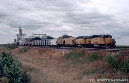 UP3055-AUG03-ROCHELLE,IL