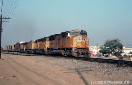UP4774-OCT02-TEHACHAPI,CA