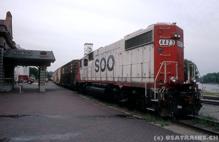 SOO4423-AUG03-RED WING,MN